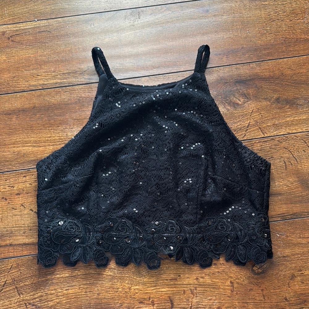 Elegant Black Lace Crop Top
